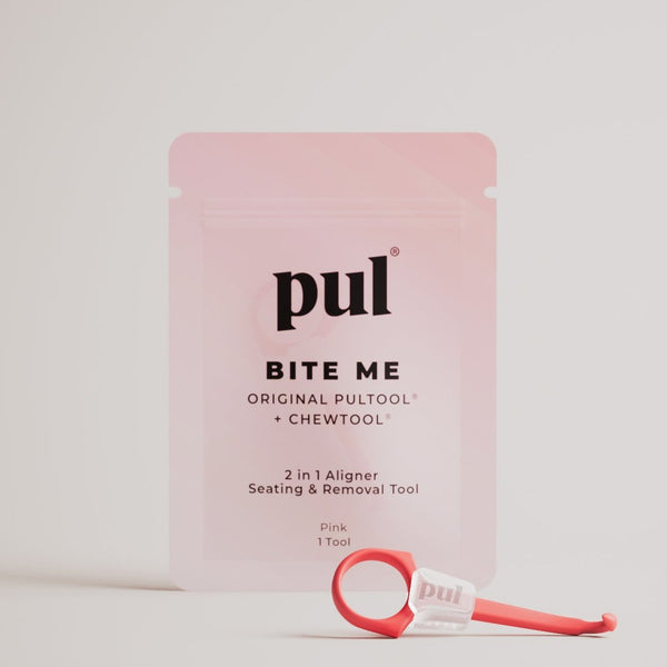 PUL's 2-in-1 seating and chew tool for effortless seating and removal of your clear aligners.
